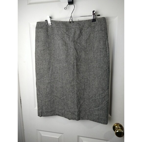 J. Crew Women's A Line Herringbone Tweed Wool Blend Skirt. Size 10 - Picture 1 of 9